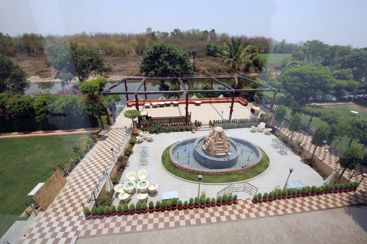 Oyo 38414 Rain Basera Resort Jabalpur Exterior foto